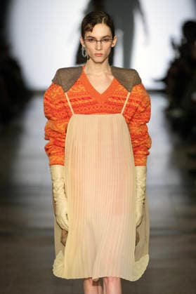 PFW - Julie Kegels Runway A model walks the runway during the Julie Kegels Womenswear Fall Winter 2026-2027 show as part of Paris Fashion Week on March 02, 2026 in Paris, France. Photo by Alain Gil Gonzalez ABACAPRESS.COM Paris France  Copyright: xGonzalezxAlain-Gil ABACAx