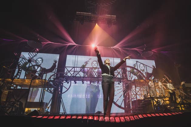 Music Concert - MIKA - Spinning Out Tour Mika performs the Spinning Out Tour on March 02, 2025 at Unipol Arena, Bologna, Italy. Casalecchio di Reno Unipol Arena Italy Copyright: xEmanuelaxVertollix xLiveMediax LPM_2323066