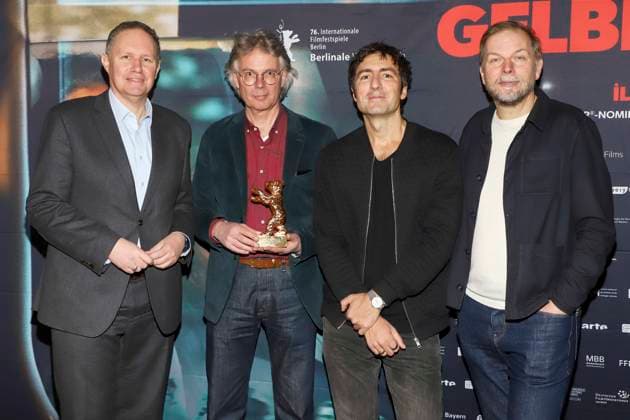 abb Dr Carsten Brosda, Ingo Fliess, Ä°lker Ã‡atak, Helge Albers Winner Goldener Baer 2026 at the Hamburg premiere of the film Gelbe Briefe at Zeise Kinos on Monday 02 03 2026 in Hamburg Hamburg Germany