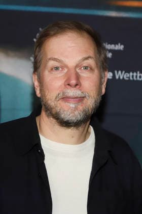 abb Helge Albers as a guest at the Hamburg premiere of the film Gelbe Briefe at Zeise Kinos on Monday 02 03 2026 in Hamburg Hamburg Germany