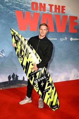 Sebastian Steudtner at the world premiere of the documentary On The Wave at Cinedom Cologne, 02 03 2026 Foto:xT.xNgox xFuturexImagex wave_6320