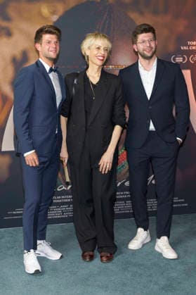Tobias Schmutzler, Katja Eichinger and Kevin Schmutzler at the premiere of the feature film Nawi Dear Future Me in the Astor Film Lounge at Arri Munich, 02 03 2026 Foto:xN.xKolinzx xFuturexImagex nawi_6309