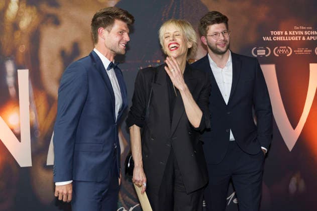Tobias Schmutzler, Katja Eichinger and Kevin Schmutzler at the premiere of the feature film Nawi Dear Future Me in the Astor Film Lounge at Arri Munich, 02 03 2026 Foto:xN.xKolinzx xFuturexImagex nawi_6310