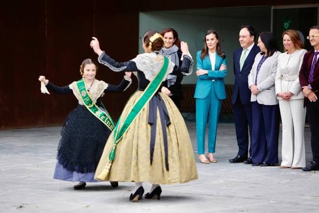 The Queen presides over the event on the occasion of the World Day for Rare Diseases in Castellón Las Reinas Falleras 2026 de Castellón, Ana Olivas i and Clara Sanz 2i dance during the arrival of Queen Letizia 4i to the event on the occasion of the World Day for Rare Diseases, at the Palacio de Congresos de Castellón, on March 3, 2026, in Castellón de la Plana, Valencian Community Spain Organized by the Spanish Federation of Rare Diseases FEDER, the event is part of the campaign Because every person matters, an initiative that seeks to ensure equity in access to social and health resources 03 MARCH 2026 QUEEN LETIZIA RARE DISEASES CASTELLÓN DE LA PLANA Carme Ripollé Castellon de la Plana Community Castellon de la Plana Community Castellon  Copyright: xCarmexRipollÃ sx 7333850