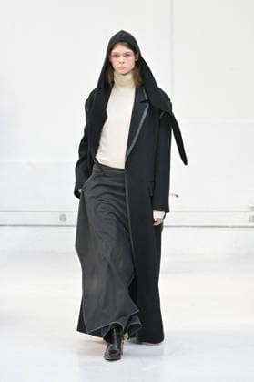 PFW - Demoo Runway A model walks the runway during the Démoo Womenswear Fall Winter 2026-2027 show as part of Paris Fashion Week on March 03, 2026 in Paris, France. Photo by Jana Call me J ABACAPRESS.COM Paris Ile de France France  Copyright: xJanaxCallxmexJ ABACAx
