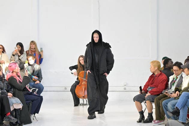 PFW - Demoo Runway A model walks the runway during the Démoo Womenswear Fall Winter 2026-2027 show as part of Paris Fashion Week on March 03, 2026 in Paris, France. Photo by Jana Call me J ABACAPRESS.COM Paris Ile de France France  Copyright: xJanaxCallxmexJ ABACAx