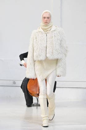 PFW - Demoo Runway A model walks the runway during the Démoo Womenswear Fall Winter 2026-2027 show as part of Paris Fashion Week on March 03, 2026 in Paris, France. Photo by Jana Call me J ABACAPRESS.COM Paris Ile de France France  Copyright: xJanaxCallxmexJ ABACAx