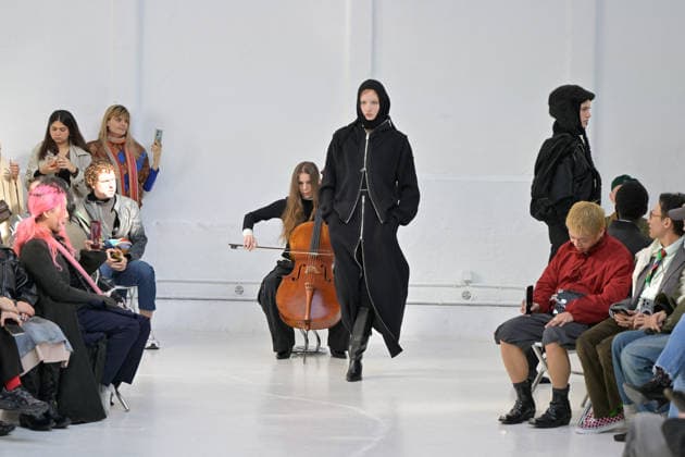 PFW - Demoo Runway A model walks the runway during the Démoo Womenswear Fall Winter 2026-2027 show as part of Paris Fashion Week on March 03, 2026 in Paris, France. Photo by Jana Call me J ABACAPRESS.COM Paris Ile de France France  Copyright: xJanaxCallxmexJ ABACAx