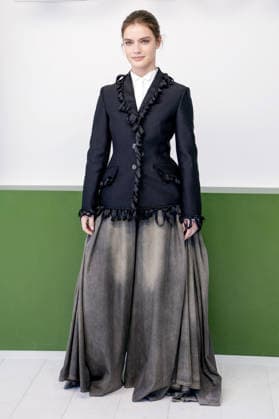Florence Hunt at the photocall of Christian Dior Women Ready to Wear Fall Winter 2026 2027 Collection fashion show, during Paris Fashion Week PFW at Jardin des Tuileries, in Paris, France, on March 3rd, 2026 Olivier Borde Bestimage Photocall of Christian Dior Women Ready to Wear Fall Winter 2026 2027 Collection fashion show, during Paris Fashion Week at Jardin des Tuileries, in Paris, France, on March 3rd, 2026 Copyright: xOLIVIERxBORDEx xBESTIMAGExOLIVIERxBORDEx xBESTIMAGEx