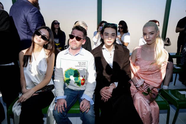 Emily Ratajkowski, Macaulay Culkin, Hyunjin and Anya Taylor Joy at the Front Row of Christian Dior Collection Femme Prêt à Porter Automne Hiver 2026 2027 fashion show during Paris Fashion Week PFW at Jardin des Tuileries, in Paris, France, on March 3rd, 2026 Olivier Borde Bestimage Front Row of Christian Dior Women Ready to Wear Fall Winter 2026 2027 Collection fashion show, during Paris Fashion Week at Jardin des Tuileries, in Paris, France, on March 3rd, 2026 Paris France Copyright: xOLIVIERxBORDEx xBESTIMAGExOLIVIERxBORDEx xBESTIMAGEx
