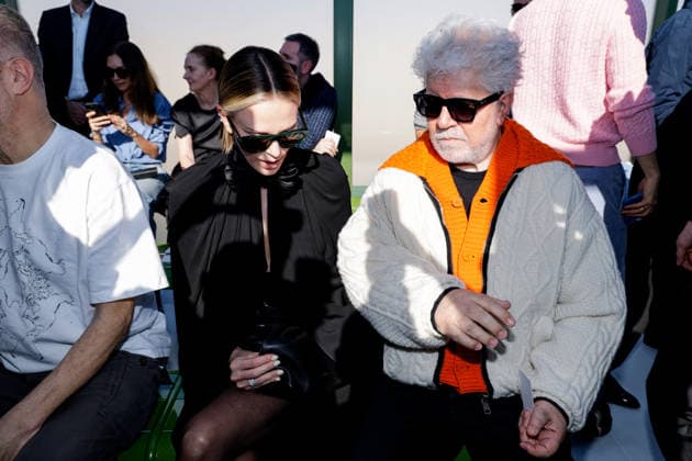 Charlize Theron and Pedro Almodóvar at the Front Row of Christian Dior Collection Femme Prêt à Porter Automne Hiver 2026 2027 fashion show during Paris Fashion Week PFW at Jardin des Tuileries, in Paris, France, on March 3rd, 2026 Olivier Borde Bestimage Front Row of Christian Dior Women Ready to Wear Fall Winter 2026 2027 Collection fashion show, during Paris Fashion Week at Jardin des Tuileries, in Paris, France, on March 3rd, 2026 Paris France  Copyright: xOLIVIERxBORDEx xBESTIMAGExOLIVIERxBORDEx xBESTIMAGEx