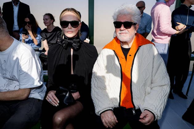 Charlize Theron and Pedro Almodóvar at the Front Row of Christian Dior Collection Femme Prêt à Porter Automne Hiver 2026 2027 fashion show during Paris Fashion Week PFW at Jardin des Tuileries, in Paris, France, on March 3rd, 2026 Olivier Borde Bestimage Front Row of Christian Dior Women Ready to Wear Fall Winter 2026 2027 Collection fashion show, during Paris Fashion Week at Jardin des Tuileries, in Paris, France, on March 3rd, 2026 Paris France  Copyright: xOLIVIERxBORDEx xBESTIMAGExOLIVIERxBORDEx xBESTIMAGEx