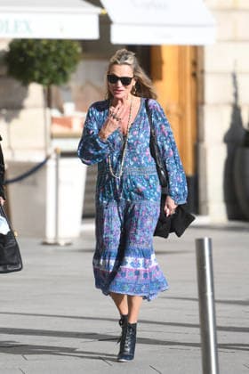 PFW - Kate Moss Arrives at The Ritz Kate Moss arrives at the Ritz hotel during Paris Fashion Week in Paris. Paris, France, March 3, 2026. Photo by Florian Poitout ABACAPRESS.COM Paris France  Copyright: xPoitoutxFlorian ABACAx