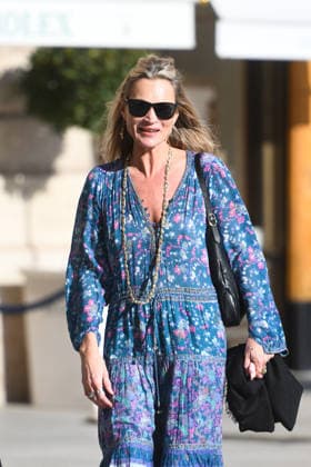 PFW - Kate Moss Arrives at The Ritz Kate Moss arrives at the Ritz hotel during Paris Fashion Week in Paris. Paris, France, March 3, 2026. Photo by Florian Poitout ABACAPRESS.COM Paris France  Copyright: xPoitoutxFlorian ABACAx