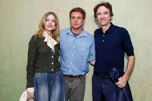 Fashion designer Jonathan Anderson between Natalia Vodianova and Antoine Arnault at the greeting of Christian Dior Collection Femme Prêt à Porter Automne Hiver 2026 2027 fashion show during Paris Fashion Week PFW at Jardin des Tuileries, in Paris, France, on March 3rd, 2026 Olivier Borde Bestimage Greeting of Christian Dior Women Ready to Wear Fall Winter 2026 2027 Collection fashion show, during Paris Fashion Week at Jardin des Tuileries, in Paris, France, on March 3rd, 2026 Paris France  Copyright: xOLIVIERxBORDEx xBESTIMAGExOLIVIERxBORDEx xBESTIMAGEx