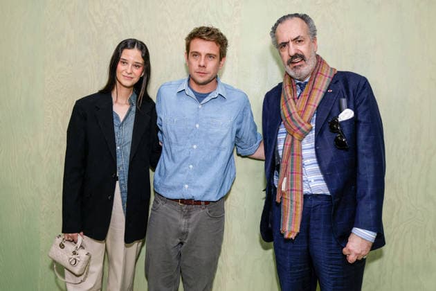 Victoria de Marichalar and her father Jaime de Marichalar surround J W Anderson at the greeting of Christian Dior Women Ready to Wear Fall Winter 2026 2027 Collection fashion show during Paris Fashion Week PFW at Jardin des Tuileries, in Paris, France, on March 3rd, 2026 Olivier Borde Bestimage Greeting of Christian Dior Women Ready to Wear Fall Winter 2026 2027 Collection fashion show, during Paris Fashion Week at Jardin des Tuileries, in Paris, France, on March 3rd, 2026 Paris France  Copyright: xOLIVIERxBORDEx xBESTIMAGExOLIVIERxBORDEx xBESTIMAGEx