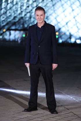 PFW Le Grand Diner du Louvre Arrivals Photocall Etienne Daho attending the Le Grand Diner du Louvre Arrivals Photocall at the Musee du Louvre as part of Paris Fashion Week on March 03, 2026 in Paris, France. Photo by Jerome Dominé ABACAPRESS.COM Paris France  Copyright: xDominexJerome ABACAx