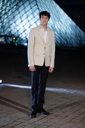 Nathan Japy - Le Grand Diner du Louvre, à Paris France, le 3 mars 2026 Olivier Borde Bestimage Photocall of Le Grand Diner du Louvre , France, March 3rd , 2026 Olivier Borde Paris France  Copyright: xOLIVIERxBORDEx xBESTIMAGExOLIVIERxBORDEx xBESTIMAGEx