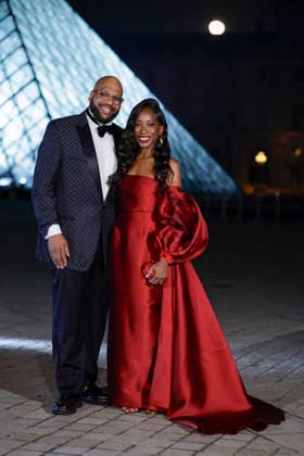 ohn Butler, Bisa Butler - Le Grand Diner du Louvre, à Paris France, le 3 mars 2026 Olivier Borde Bestimage Photocall of Le Grand Diner du Louvre , France, March 3rd , 2026 Olivier Borde Paris France  Copyright: xOLIVIERxBORDEx xBESTIMAGExOLIVIERxBORDEx xBESTIMAGEx