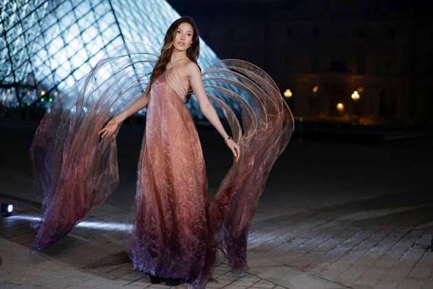 Eileen Gu - Le Grand Diner du Louvre, à Paris France, le 3 mars 2026 Olivier Borde Bestimage Photocall of Le Grand Diner du Louvre , France, March 3rd , 2026 Olivier Borde Paris France  Copyright: xOLIVIERxBORDEx xBESTIMAGExOLIVIERxBORDEx xBESTIMAGEx