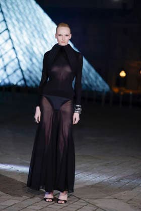 Alex Consani - Le Grand Diner du Louvre, à Paris France, le 3 mars 2026 Olivier Borde Bestimage Photocall of Le Grand Diner du Louvre , France, March 3rd , 2026 Olivier Borde Paris France  Copyright: xOLIVIERxBORDEx xBESTIMAGExOLIVIERxBORDEx xBESTIMAGEx