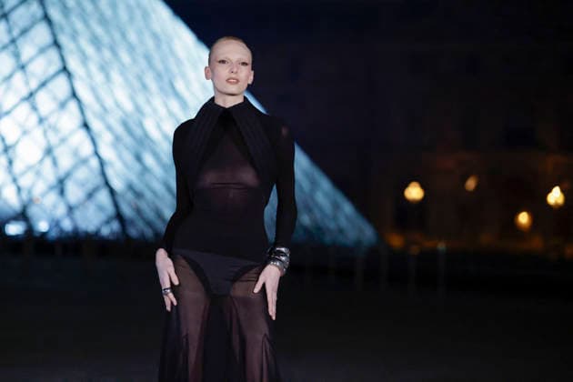 Alex Consani - Le Grand Diner du Louvre, à Paris France, le 3 mars 2026 Olivier Borde Bestimage Photocall of Le Grand Diner du Louvre , France, March 3rd , 2026 Olivier Borde Paris France  Copyright: xOLIVIERxBORDEx xBESTIMAGExOLIVIERxBORDEx xBESTIMAGEx