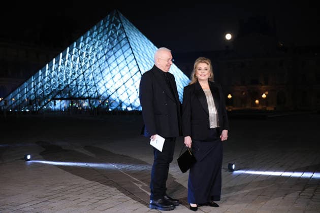PFW Le Grand Diner du Louvre Arrivals Photocall Jean-Paul Gaultier and Catherine Deneuve attending the Le Grand Diner du Louvre Arrivals Photocall at the Musee du Louvre as part of Paris Fashion Week on March 03, 2026 in Paris, France. Photo by Jerome Dominé ABACAPRESS.COM Paris France  Copyright: xDominexJerome ABACAx