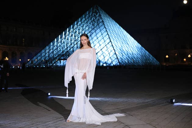 PFW Le Grand Diner du Louvre Arrivals Photocall Natasha Poly attending the Le Grand Diner du Louvre Arrivals Photocall at the Musee du Louvre as part of Paris Fashion Week on March 03, 2026 in Paris, France. Photo by Jerome Dominé ABACAPRESS.COM Paris France  Copyright: xDominexJerome ABACAx