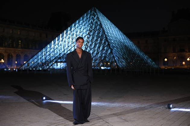 PFW Le Grand Diner du Louvre Arrivals Photocall Alton Mason attending the Le Grand Diner du Louvre Arrivals Photocall at the Musee du Louvre as part of Paris Fashion Week on March 03, 2026 in Paris, France. Photo by Jerome Dominé ABACAPRESS.COM Paris France  Copyright: xDominexJerome ABACAx