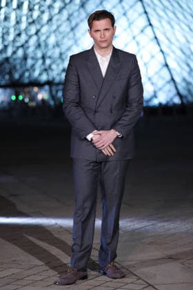 PFW Le Grand Diner du Louvre Arrivals Photocall Raphael Quenard attending the Le Grand Diner du Louvre Arrivals Photocall at the Musee du Louvre as part of Paris Fashion Week on March 03, 2026 in Paris, France. Photo by Jerome Dominé ABACAPRESS.COM Paris France  Copyright: xDominexJerome ABACAx