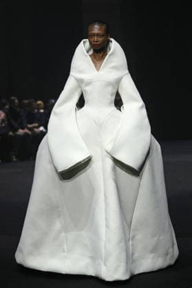 PFW - Matieres Fecales Runway A model walks the runway during the Matieres Fecales Womenswear Fall Winter 2026-2027 show as part of Paris Fashion Week on March 03, 2026 in Paris, France. Photo by Alain Gil Gonzalez ABACAPRESS.COM Paris France  Copyright: xGonzalezxAlain-Gil ABACAx
