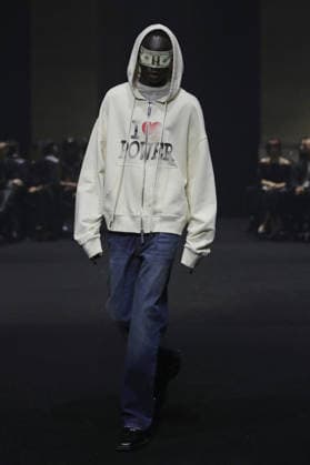 PFW - Matieres Fecales Runway A model walks the runway during the Matieres Fecales Womenswear Fall Winter 2026-2027 show as part of Paris Fashion Week on March 03, 2026 in Paris, France. Photo by Alain Gil Gonzalez ABACAPRESS.COM Paris France  Copyright: xGonzalezxAlain-Gil ABACAx