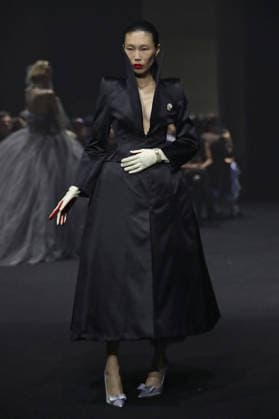 PFW - Matieres Fecales Runway A model walks the runway during the Matieres Fecales Womenswear Fall Winter 2026-2027 show as part of Paris Fashion Week on March 03, 2026 in Paris, France. Photo by Alain Gil Gonzalez ABACAPRESS.COM Paris France  Copyright: xGonzalezxAlain-Gil ABACAx