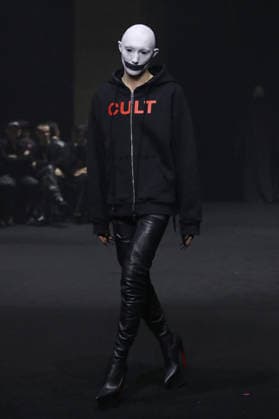 PFW - Matieres Fecales Runway A model walks the runway during the Matieres Fecales Womenswear Fall Winter 2026-2027 show as part of Paris Fashion Week on March 03, 2026 in Paris, France. Photo by Alain Gil Gonzalez ABACAPRESS.COM Paris France  Copyright: xGonzalezxAlain-Gil ABACAx