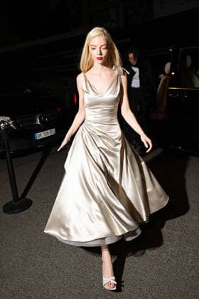 Anya Taylor Joy in Paris on the sidelines of the Womens Ready to Wear Fall Winter 2026 2027 Fashion Week PFW on March 3, 2026 Pierre Perusseau Bestimage Celebs in Paris on the sidelines of the Womens Ready to Wear Fall Winter 2026 2027 Fashion Week PFW on March 3, 2026 Paris France  Copyright: xPierrexPerusseaux xBestimagexPierrexPerusseaux xBestimagex