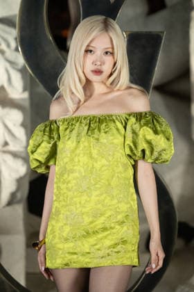 Rosé Photocall of Saint Laurent Collection Femme Prêt à Porter Automne Hiver 2026 2027 fashion show during Paris Fashion Week on march 3rd 2026 Cyril Moreau Bestimage Photocall of Saint Laurent Women Ready to Wear Fall Winter 2026 2027 Collection fashion show, during Paris Fashion Week on march 3rd 2026 Paris France  Copyright: xCyrilxMoreaux xBestimagexCyrilxMoreaux xBestimagex