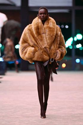 Saint Laurent fashion show Womens Ready to Wear Fall Winter 2026 2027 Collection during Paris Fashion Week PFW on March 3, 2026 Saint Laurent fashion show Womens Ready to Wear Fall Winter 2026 2027 Collection during Paris Fashion Week PFW on March 3, 2026 Paris France  Copyright: xAgencex xBestimagexAgencex xBestimagex