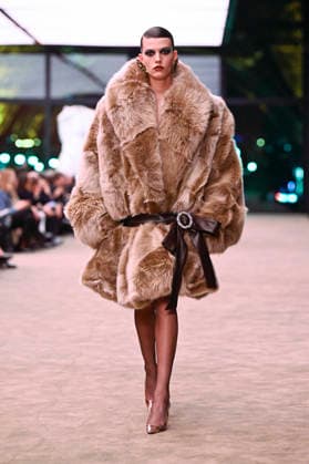 Saint Laurent fashion show Womens Ready to Wear Fall Winter 2026 2027 Collection during Paris Fashion Week PFW on March 3, 2026 Saint Laurent fashion show Womens Ready to Wear Fall Winter 2026 2027 Collection during Paris Fashion Week PFW on March 3, 2026 Paris France  Copyright: xAgencex xBestimagexAgencex xBestimagex