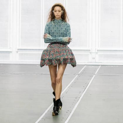 Paris fashion week Womenwear FALL WINTER 2026 2027 ANREALAGE 3rd March 2026 sylvie lefort photography MAXPPP 03 03 2026 @sylvie Lefort Photography MAXPPP 03 03 26 Models present creations from the Womenswear FALL WINTER 2026 2027collection by ANREALAGE during the Paris Fashion Week, in Paris, France 3rd March 2026 The presentation of the Womens collections from March 2nd to March 10th 26  Copyright: xMAXPPPxsylviexlefortxphotographyx LFR202603041471 LFR202603041471