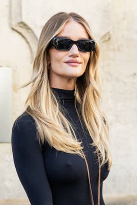 Rosie Huntington Whiteley leaving The Row Womens Ready to Wear Fall Winter 2026 2027 show during Paris Fashion Week PFW at The Row headquarters, 19 rue des Capucines, Paris, France, on March 4, 2026 Julien Sarkissian Bestimage Rosie Huntington Whiteley leaving The Row Womens Ready to Wear Fall Winter 2026 2027 show during Paris Fashion Week PFW at The Row headquarters, 19 rue des Capucines, Paris, France, on March 4, 2026 Paris France Copyright: xJulienxSarkissianx xBestimagexJulienxSarkissianx xBestimagex