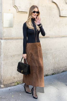 Rosie Huntington Whiteley leaving The Row Womens Ready to Wear Fall Winter 2026 2027 show during Paris Fashion Week PFW at The Row headquarters, 19 rue des Capucines, Paris, France, on March 4, 2026 Julien Sarkissian Bestimage Rosie Huntington Whiteley leaving The Row Womens Ready to Wear Fall Winter 2026 2027 show during Paris Fashion Week PFW at The Row headquarters, 19 rue des Capucines, Paris, France, on March 4, 2026 Paris France Copyright: xJulienxSarkissianx xBestimagexJulienxSarkissianx xBestimagex