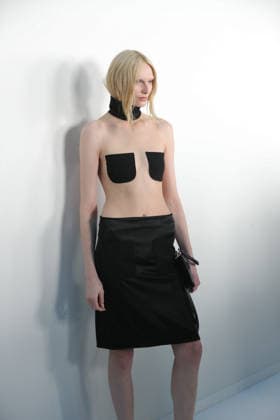 PFW - Courreges - Backstage - Womenswear Alex Consani poses backstage prior to the Courrèges Womenswear Fall Winter 2026-2027 show as part of Paris Fashion Week on March 04, 2026 in Paris, France. Photo by Gonzalez Alain-Gil ABACAPRESS.COM Paris Ile-de-France France  Copyright: xGonzalezxAlain-Gil ABACAx