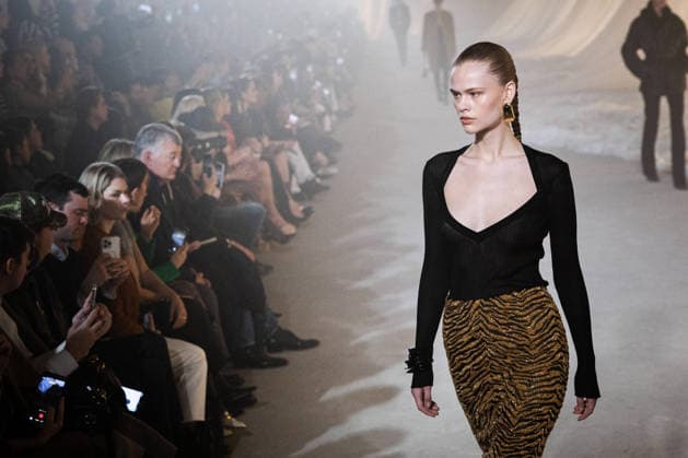 PFW - Balmain Runway A model walks the runway during the Balmain Womenswear Fall Winter 2026-2027 show as part of Paris Fashion Week on March 04, 2026 in Paris, France. Photo by Alexis Jumeau ABACAPRESS.COM Paris France  Copyright: xJumeauxAlexis ABACAx