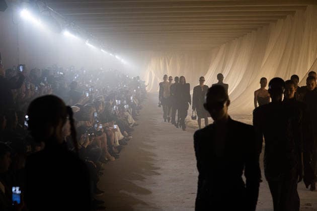 PFW - Balmain Runway A model walks the runway during the Balmain Womenswear Fall Winter 2026-2027 show as part of Paris Fashion Week on March 04, 2026 in Paris, France. Photo by Alexis Jumeau ABACAPRESS.COM Paris France  Copyright: xJumeauxAlexis ABACAx