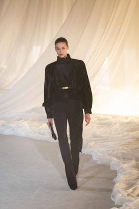 PFW - Balmain Runway A model walks the runway during the Balmain Womenswear Fall Winter 2026-2027 show as part of Paris Fashion Week on March 04, 2026 in Paris, France. Photo by Alexis Jumeau ABACAPRESS.COM Paris France  Copyright: xJumeauxAlexis ABACAx