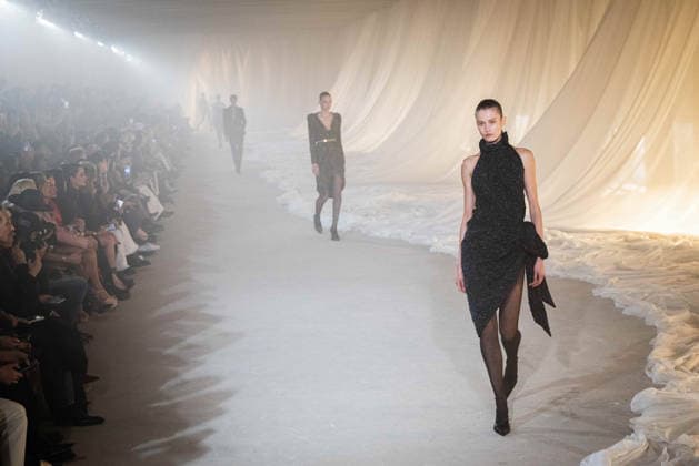 PFW - Balmain Runway A model walks the runway during the Balmain Womenswear Fall Winter 2026-2027 show as part of Paris Fashion Week on March 04, 2026 in Paris, France. Photo by Alexis Jumeau ABACAPRESS.COM Paris France  Copyright: xJumeauxAlexis ABACAx