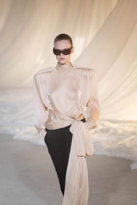 PFW - Balmain Runway A model walks the runway during the Balmain Womenswear Fall Winter 2026-2027 show as part of Paris Fashion Week on March 04, 2026 in Paris, France. Photo by Alexis Jumeau ABACAPRESS.COM Paris France  Copyright: xJumeauxAlexis ABACAx