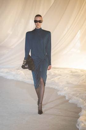 PFW - Balmain Runway A model walks the runway during the Balmain Womenswear Fall Winter 2026-2027 show as part of Paris Fashion Week on March 04, 2026 in Paris, France. Photo by Alexis Jumeau ABACAPRESS.COM Paris France  Copyright: xJumeauxAlexis ABACAx