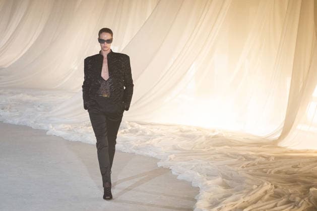 PFW - Balmain Runway A model walks the runway during the Balmain Womenswear Fall Winter 2026-2027 show as part of Paris Fashion Week on March 04, 2026 in Paris, France. Photo by Alexis Jumeau ABACAPRESS.COM Paris France  Copyright: xJumeauxAlexis ABACAx