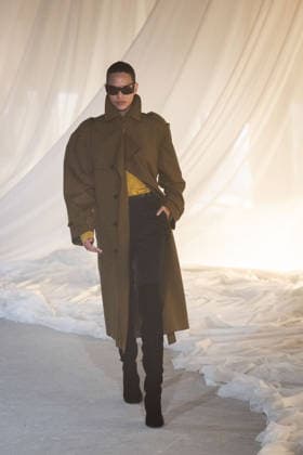 PFW - Balmain Runway A model walks the runway during the Balmain Womenswear Fall Winter 2026-2027 show as part of Paris Fashion Week on March 04, 2026 in Paris, France. Photo by Alexis Jumeau ABACAPRESS.COM Paris France  Copyright: xJumeauxAlexis ABACAx
